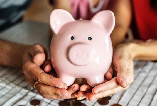 ways to save money on a tight budget